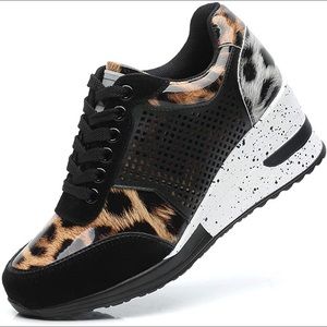 Never worn Viscozzy cheetah platform sneakers